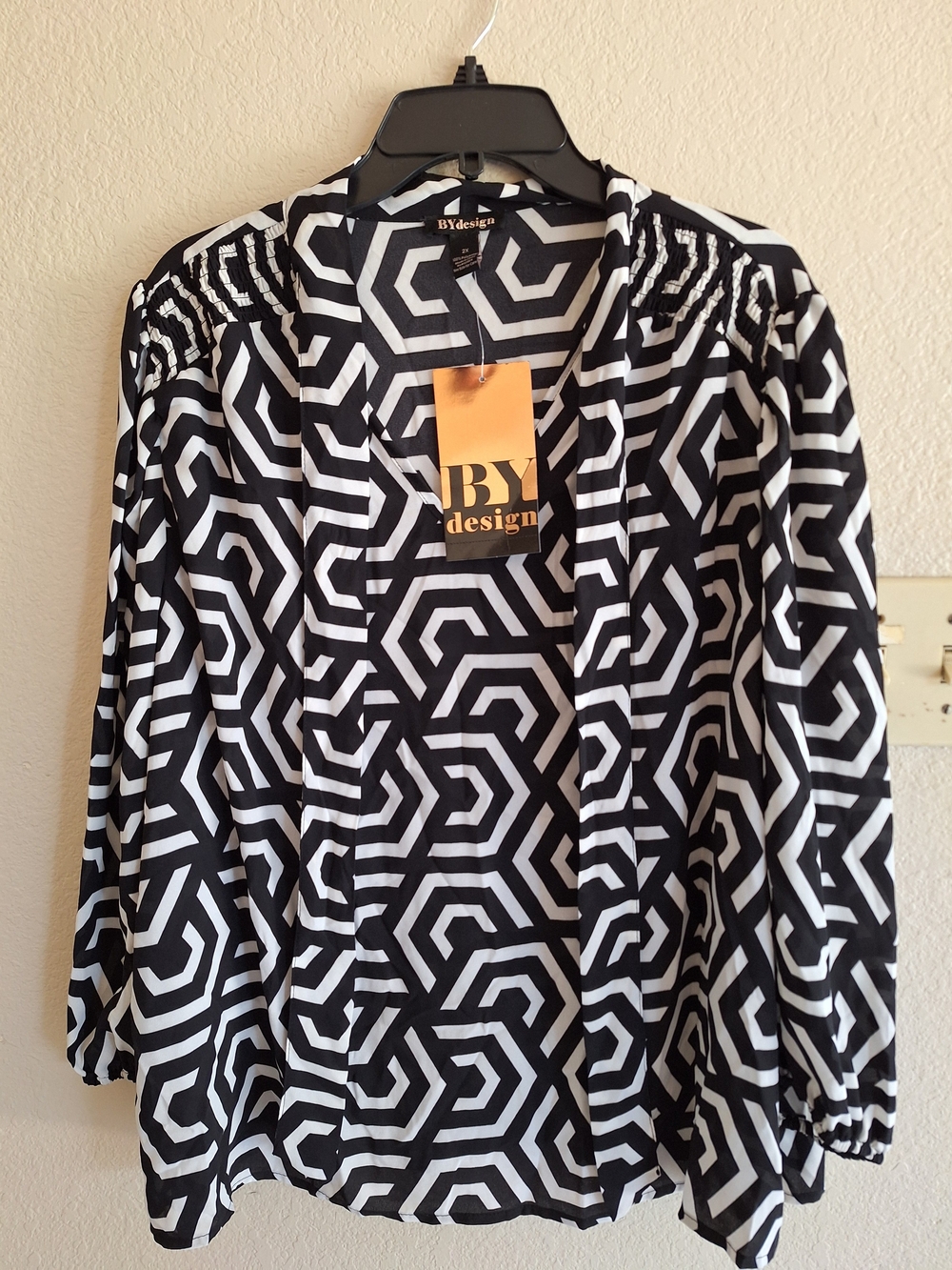 BY Design Black & White Geometric Blouse Tie Neck SzL NWT
